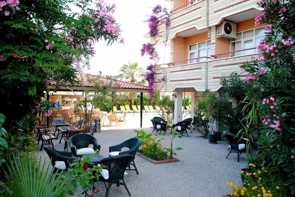Beyaz Saray Hotel Side Zewnętrze zdjęcie